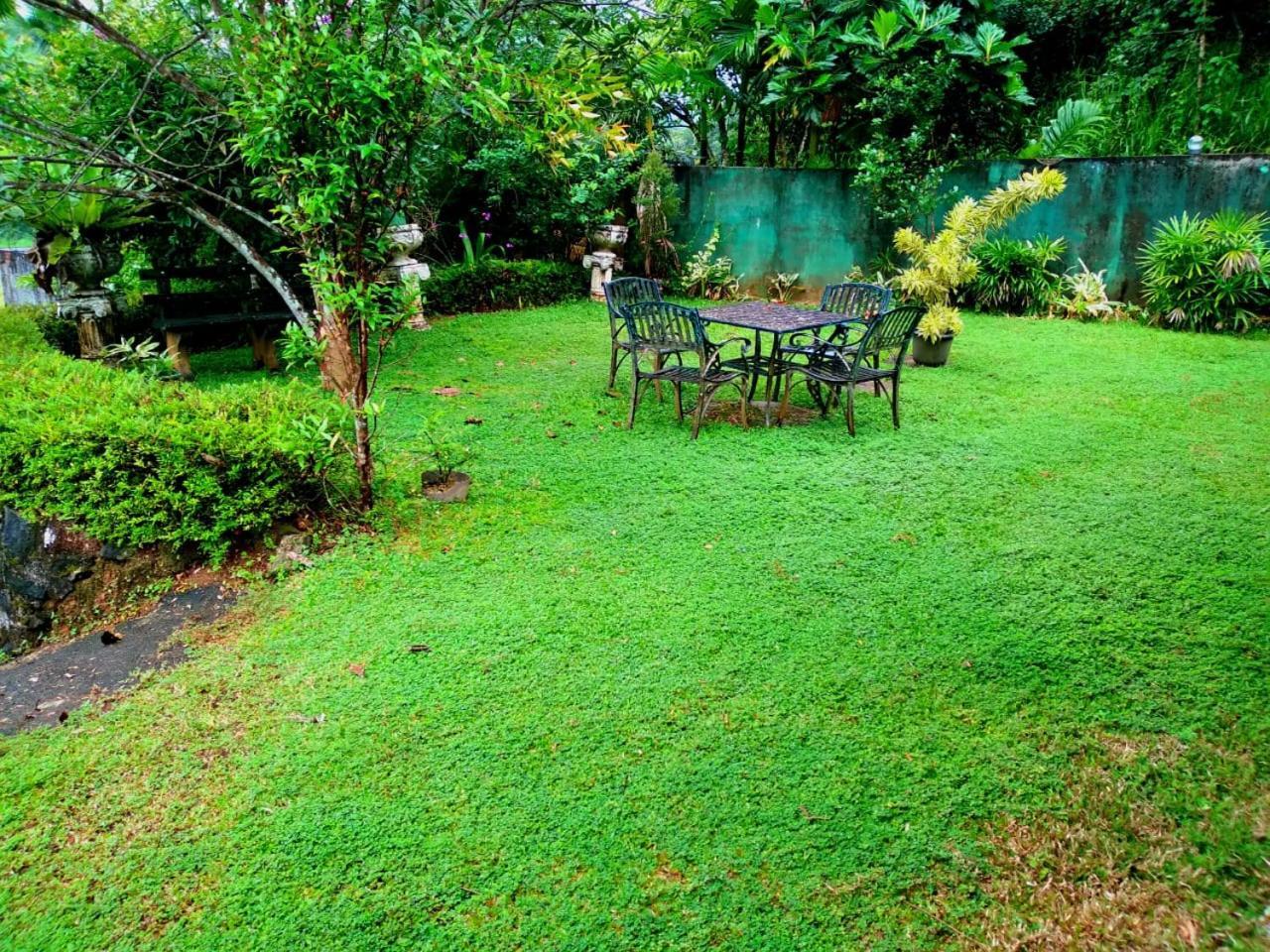 Salmanel Resort Ratnapura Exterior foto